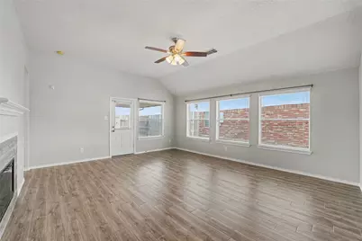 10727 Acacia Forest Trail, Houston, TX 77089 - Photo 5