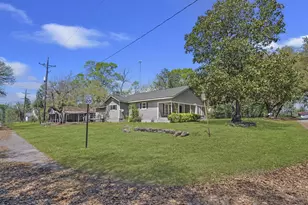 201 N Pine St, Corrigan, TX 75939 - Photo 5