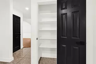 15911 Breanna Ln, Houston, TX 77049 - Photo 39