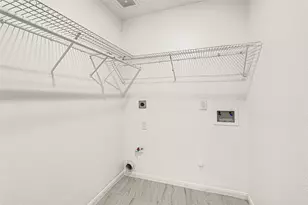 15911 Breanna Ln, Houston, TX 77049 - Photo 9