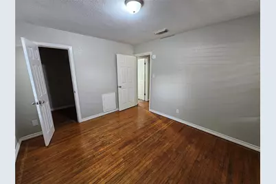 1909 2nd Avenue N, Texas City, TX 77590 - Photo 9