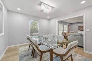 10703 Valley Forge Dr, Houston, TX 77042 - Photo 15