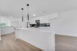 3510 Bellaire Blvd, Houston, TX 77025 - Photo 9