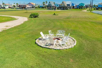 915 Caisson Street, Surfside Beach, TX 77541 - Photo 9