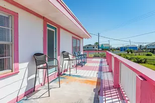 915 Caisson St, Surfside Beach, TX 77541 - Photo 5