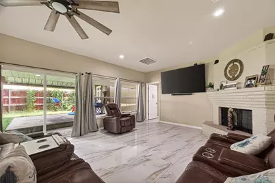 706 Heron Lane, Pasadena, TX 77502 - Photo 3