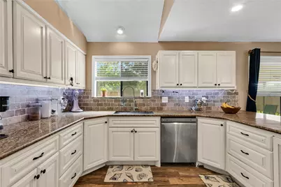 1006 Autumn Court, League City, TX 77573 - Photo 19