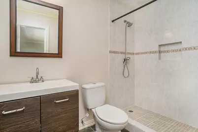 6319 Hollow Pines Drive, Houston, TX 77049 - Photo 13