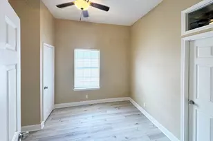 3621 Winnie St, Galveston, TX 77550 - Photo 7