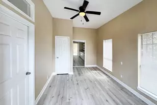 3621 Winnie St, Galveston, TX 77550 - Photo 5