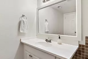 3605 Tanglewilde St, Houston, TX 77063 - Photo 17