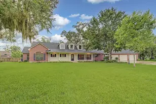 1621 McFadden Rd, Lake Jackson, TX 77566 - Photo 35