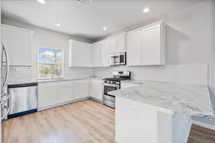 10610 Scrub Oak Dr, Rosharon, TX 77583 - Photo 5