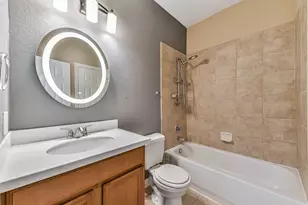 2425 Harbor Chase Dr, Pearland, TX 77584 - Photo 33