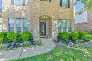 2425 Harbor Chase Dr, Pearland, TX 77584 - Photo 5