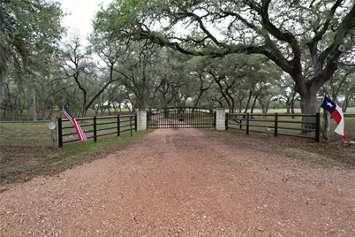 4149 County Road 444, Hallettsville, TX 77964 - Photo 3