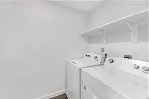 10218 Red Orchid Dr, Houston, TX 77016 - Photo 9