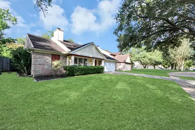 3402 Hidden Creek Drive, Sugar Land, TX 77479 - Photo 3