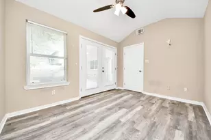 3402 Hidden Creek Dr, Sugar Land, TX 77479 - Photo 15