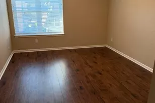 2250 Bering Dr, Houston, TX 77057 - Photo 9