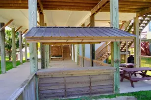12930 Buccaneer Pkwy, Freeport, TX 77541 - Photo 23