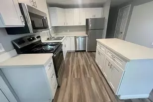 1300 N Live Oak St, Rockport, TX 78382 - Photo 5