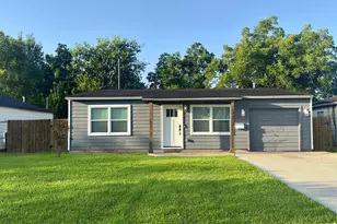 4814 Holloway Dr, Houston, TX 77048 - Photo 1