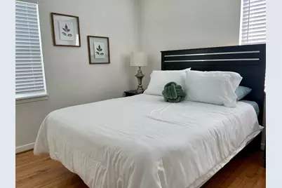 4814 Holloway Drive, Houston, TX 77048 - Photo 7