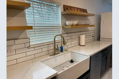 4814 Holloway Drive, Houston, TX 77048 - Photo 3