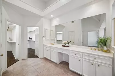 1917 Woodbury Street, Houston, TX 77030 - Photo 17