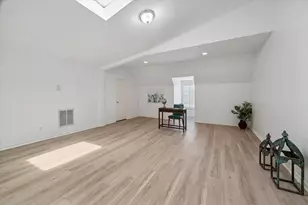 1917 Woodbury St, Houston, TX 77030 - Photo 23