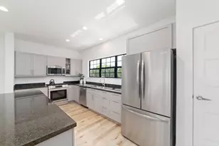 11913 N Hoa Sen Cir, Houston, TX 77072 - Photo 5