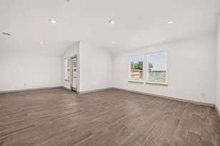 8043 Black Forest Ln, Rosharon, TX 77583 - Photo 15