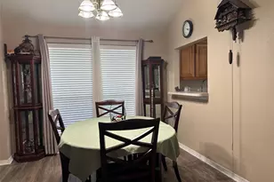 5427 Chasewood Dr, Bacliff, TX 77518 - Photo 5