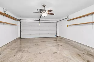 2627 White Bluff Ln, Houston, TX 77038 - Photo 27