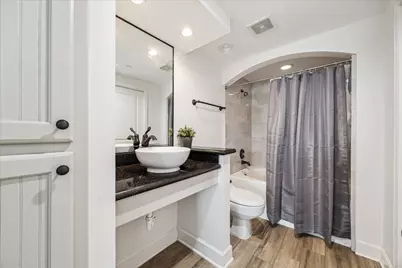 2203 Dorrington Street #301, Houston, TX 77030 - Photo 11