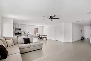 21027 Santopadre St, New Caney, TX 77357 - Photo 5