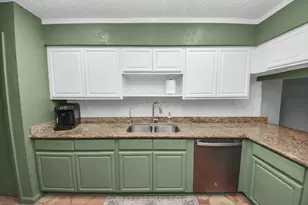 10007 Loch Dane Dr, Houston, TX 77070 - Photo 15