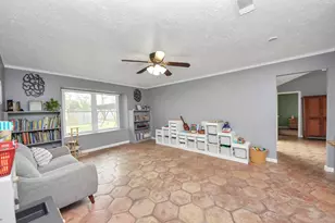 10007 Loch Dane Dr, Houston, TX 77070 - Photo 9