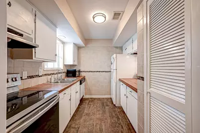 2232 S Piney Point Road #103, Houston, TX 77063 - Photo 9