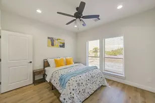 1803 Brooks St, Houston, TX 77026 - Photo 9