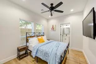 1803 Brooks St, Houston, TX 77026 - Photo 15