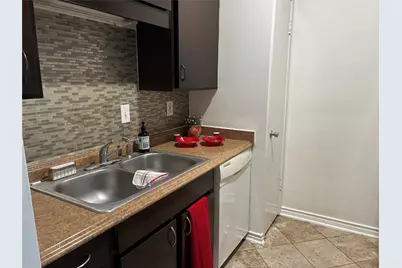 10047 Westpark Drive #9, Houston, TX 77042 - Photo 11