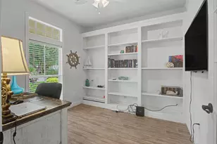 3924 Amanda Ct, Dickinson, TX 77539 - Photo 11
