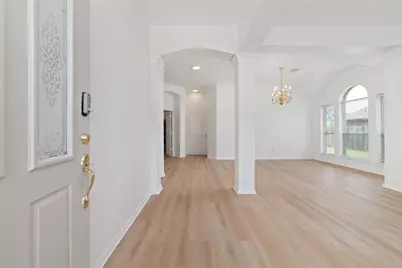7915 Quail Meadow Drive, Houston, TX 77071 - Photo 3