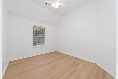 7915 Quail Meadow Drive, Houston, TX 77071 - Photo 23