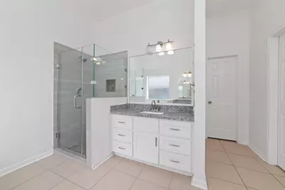 7915 Quail Meadow Drive, Houston, TX 77071 - Photo 19