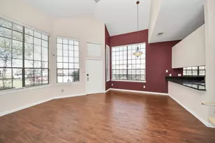 8888 Benning Dr, Houston, TX 77031 - Photo 5