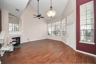 8888 Benning Dr, Houston, TX 77031 - Photo 13