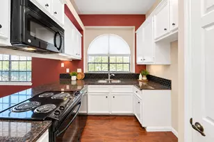 8888 Benning Dr, Houston, TX 77031 - Photo 9